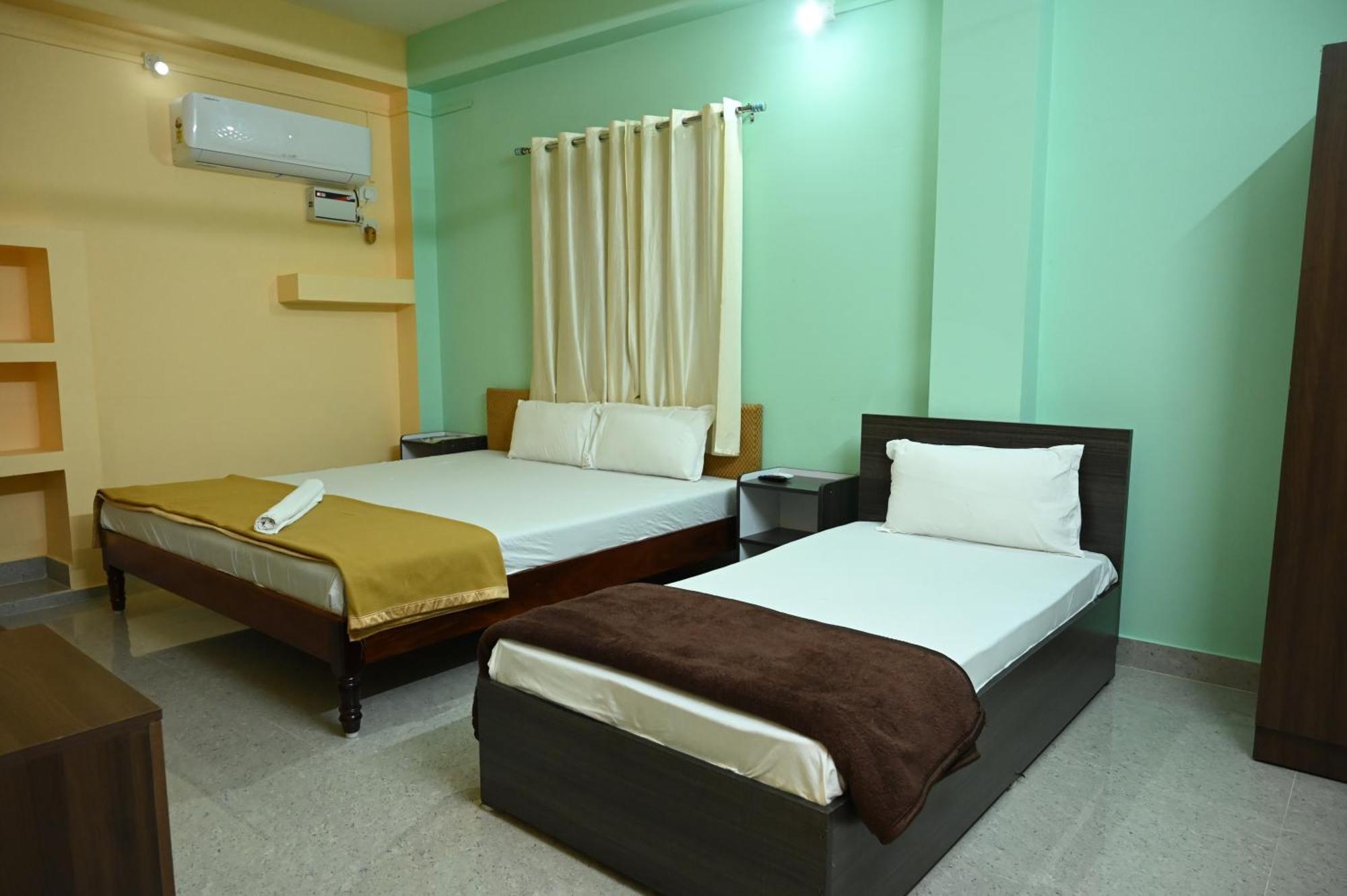 Appartamento Royal Seaview Residency Port Blair Esterno foto