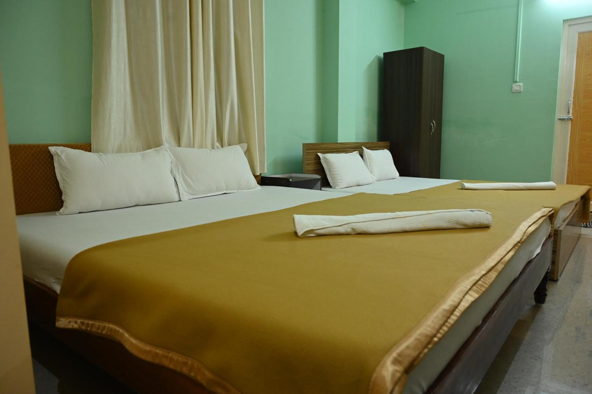 Appartamento Royal Seaview Residency Port Blair Esterno foto
