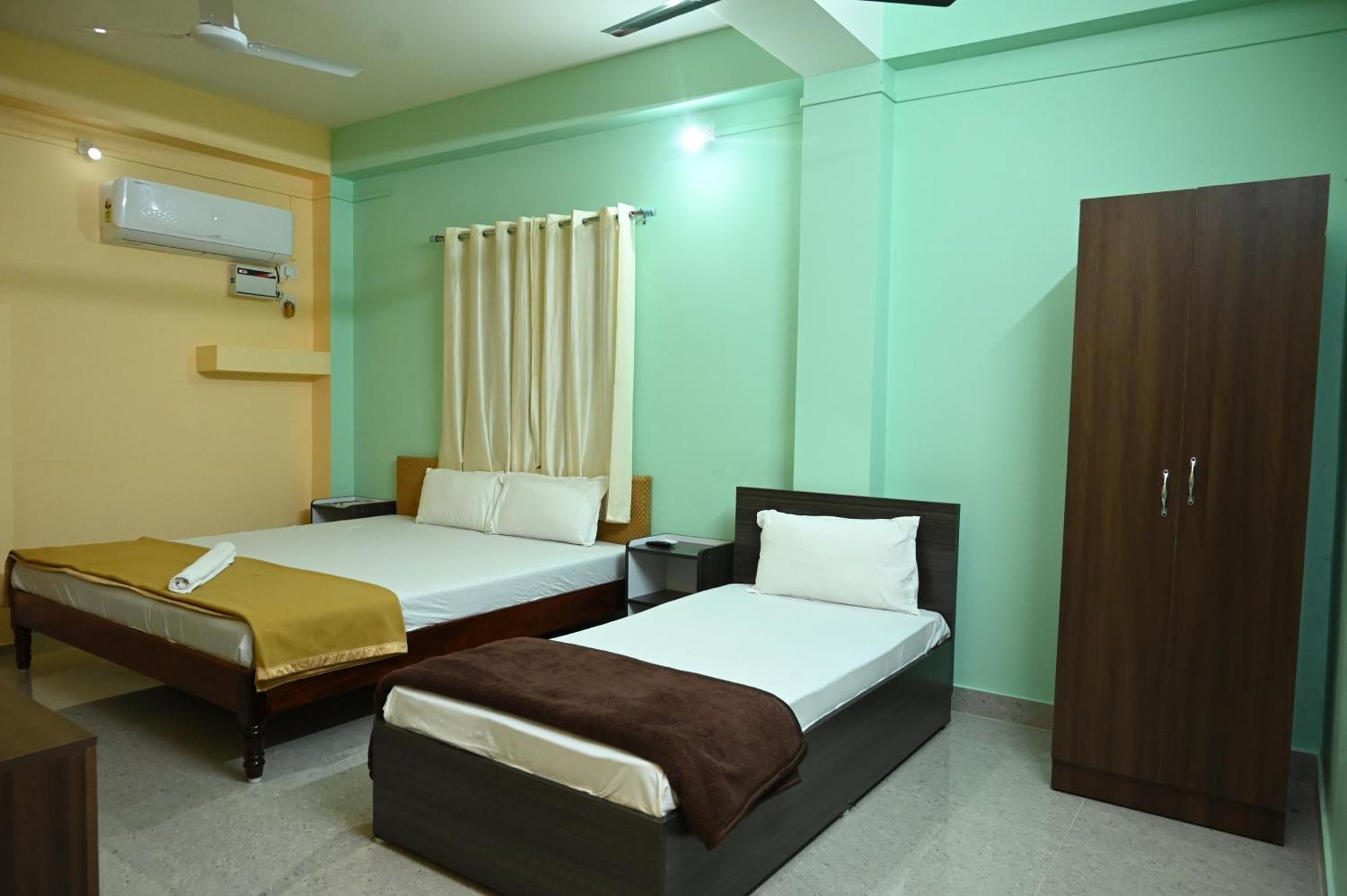 Appartamento Royal Seaview Residency Port Blair Esterno foto