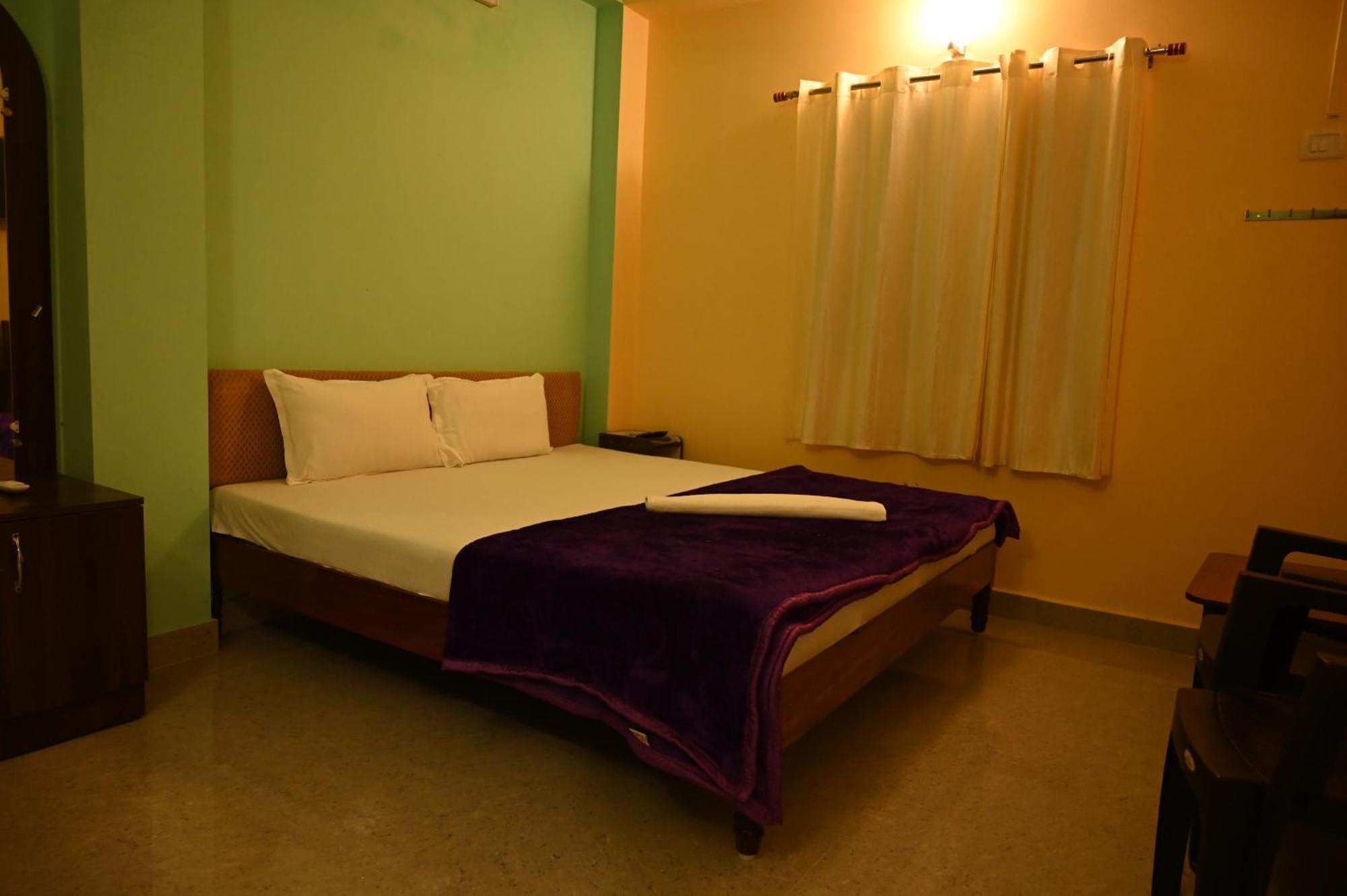 Appartamento Royal Seaview Residency Port Blair Esterno foto