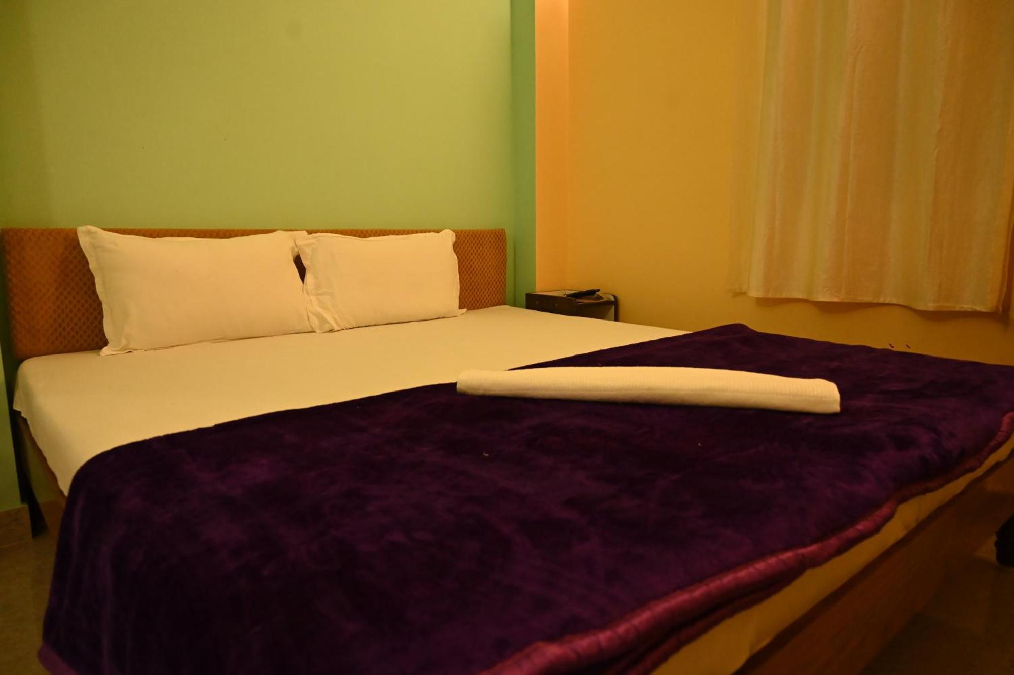 Appartamento Royal Seaview Residency Port Blair Esterno foto